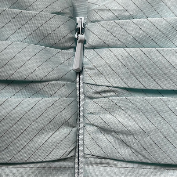 BCBG strapless short pouf blue/silver dress with floral design (size 2) - Picture 5 of 8